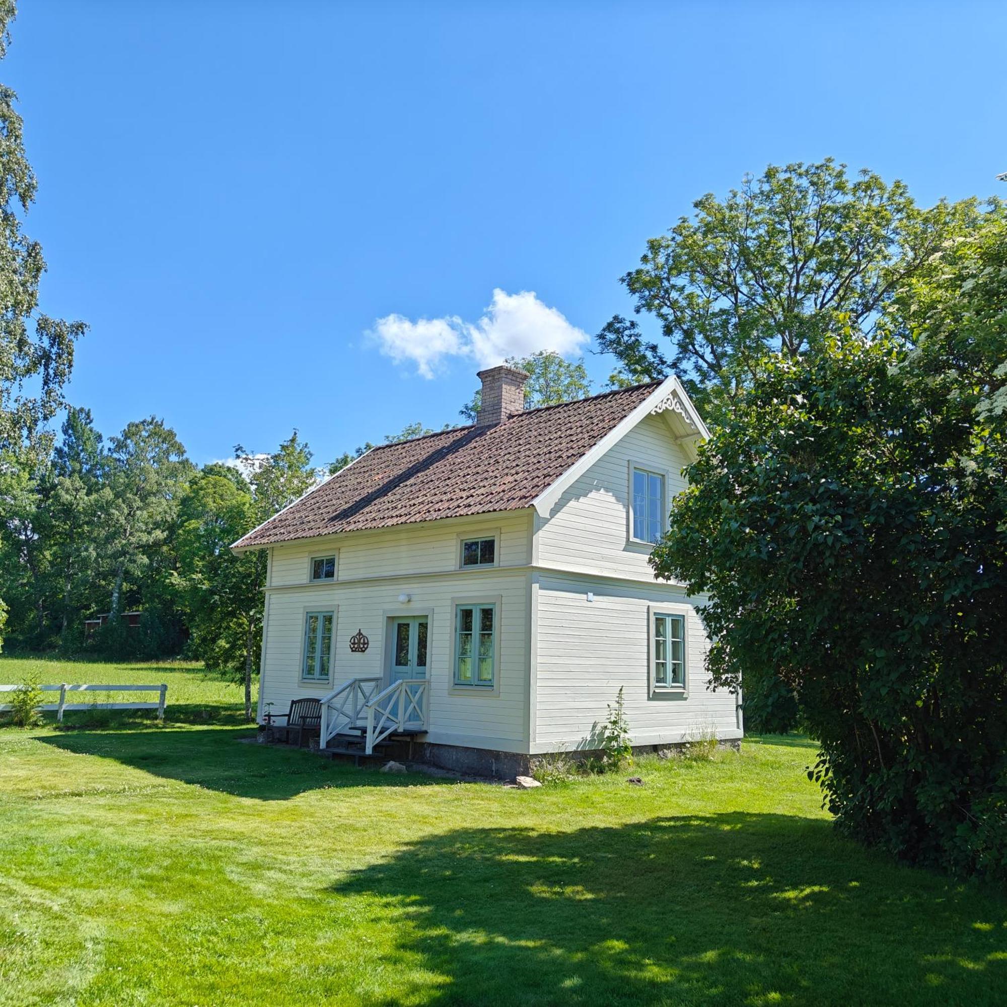 Lilla Backen Villa Hjo Exteriör bild